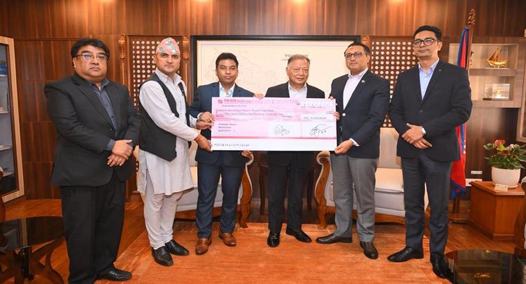 भोटेकोशी बाढी : प्राइम कमर्सियल बैंकद्वारा ३ करोड १ लाख रुपैयाँ सहयोग