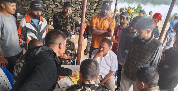 सुरुङ उद्धारका लागि कुलमान घिसिङ पनि फिल्डमा