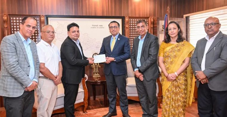 सिप्रदी र भोटेकोसी पावर कम्पनीद्वारा बाढीपीडितलाई ५ करोड १ लाख सहयोग