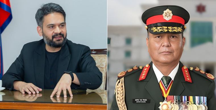 बाढीबारे सुरक्षा प्रमुखसँग ‘ब्रिफिङ’ लिँदै प्रधानमन्त्री शाह