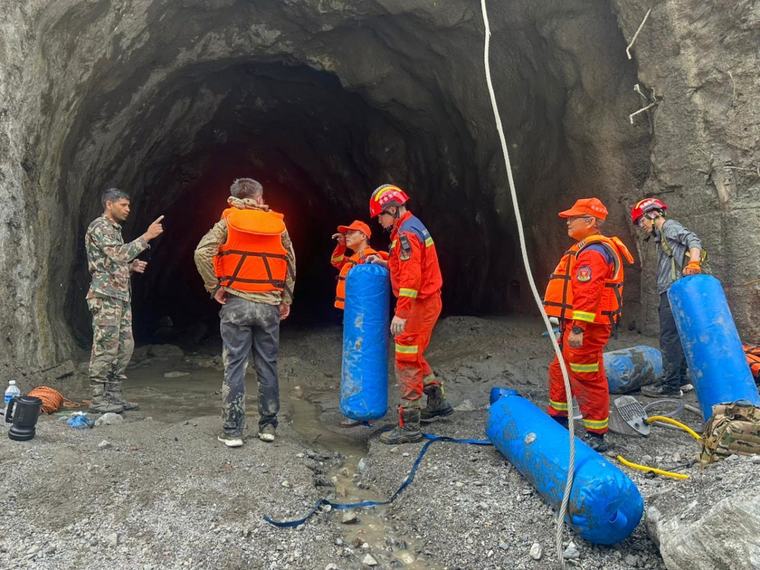 Nepal tunnels could have flood survivors, but clock is ticking: Engineer