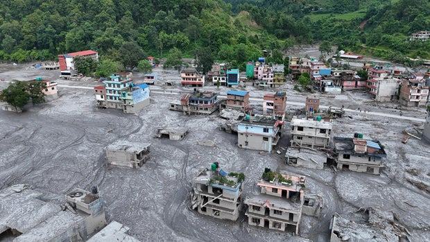 Nepal flash flood death toll reaches 800, with around 3,000 still missing