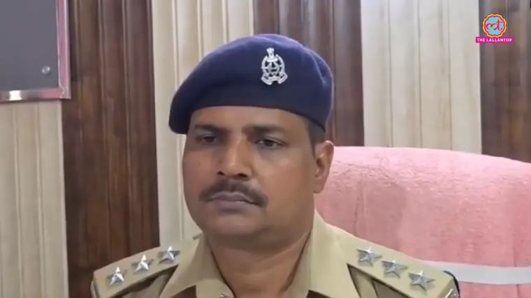 'अखिलेश यादव को VIDEO भेज देना', मूंछों पर ताव देकर ललकारने वाले ये डिप्टी SP कौन हैं?