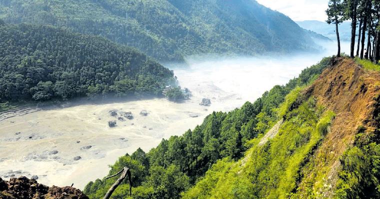 भोटेकोशीमा फेरि बाढी : सतर्क रहन धादिङ प्रशासनको आग्रह