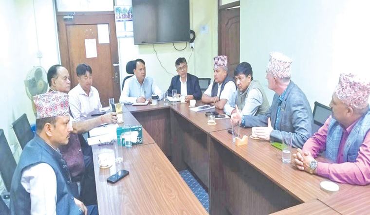 छ जना सम्पर्कमा, पाँच जनाको उद्धार
