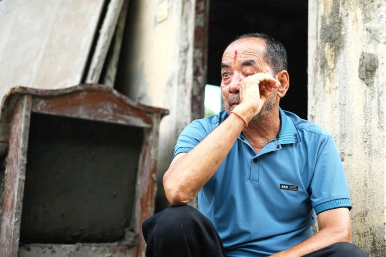 Nothing left: Nepal flood survivors face loss and uncertainty