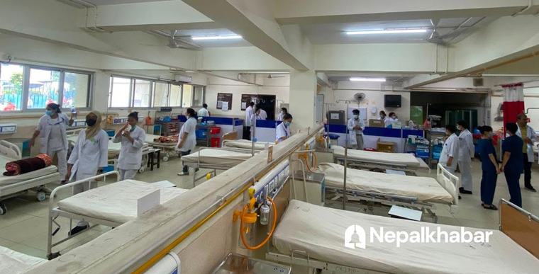 हेलिकप्टरबाट उद्धार गरिएका घाइते ५० जनाको काठमाडौँमा उपचार