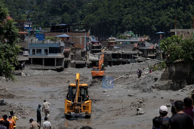 बाढी प्रभावित क्षेत्रमा वैकल्पिक मार्ग प्रयोग गर्न प्राधिकरणको अनुरोध