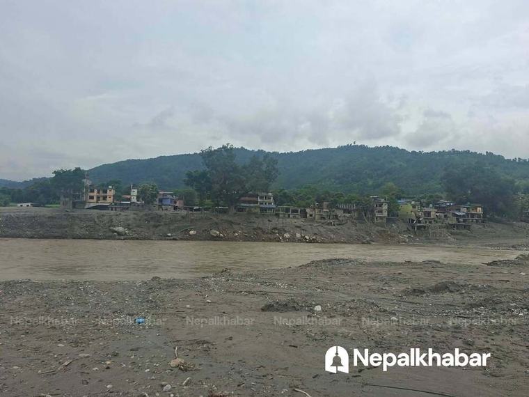 भोटेकोसी बाढीले त्रिशूलीको जलसतह ३ मिटर बढ्यो: बाढी महाशाखा