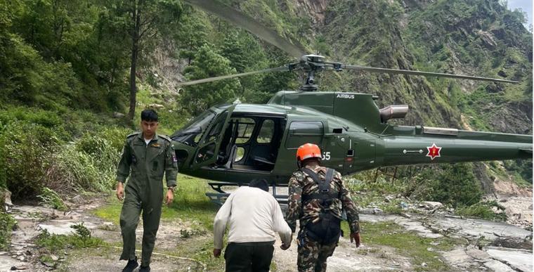 हेलिकप्टरका लागि नुवाकोट पुर्याइयो झण्डै ४१ हजार लिटर हवाई इन्धन