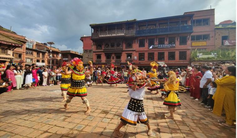 जाने होइन त जीवित सङ्ग्रहालय हेर्न ?