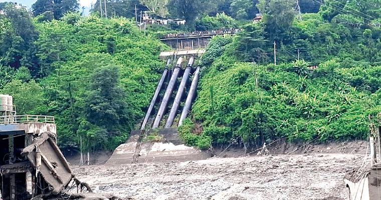 बाढीले तहसनहस जलविद्युत् आयोजना: ७ कम्पनीले दिए नेप्सेलाई क्षतिको विवरण