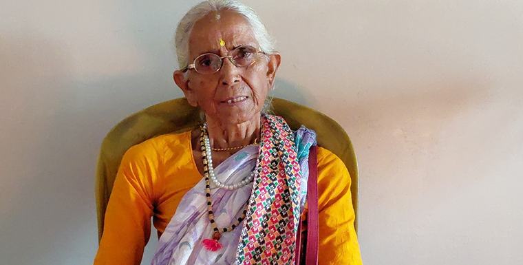 २७ वर्षदेखि छोराको प्रतिक्षा गर्दैछिन ८० वर्षीया आमा